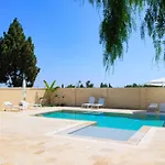 Con Piscina - Il Giardino Di Jo