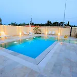 Con Piscina - Il Giardino Di Jo * Minervino di Lecce
