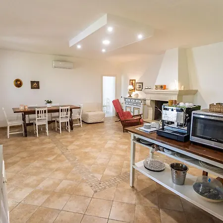Villa Con Piscina - Il Giardino Di Jo Minervino di Lecce