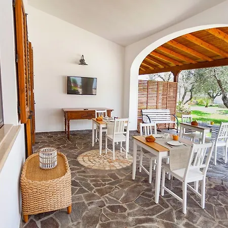 Il Giardino Di Jo Panzió 4*