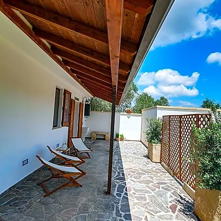 Willa Con Piscina - Il Giardino Di Jo Minervino di Lecce