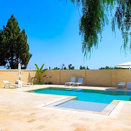 Con Piscina - Il Giardino Di Jo *